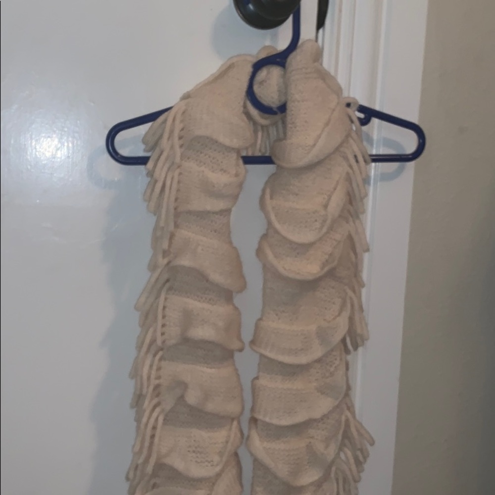 Womens scarve